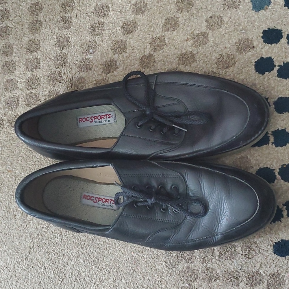 Men's size 13 Rocsport by Rockport black shoes